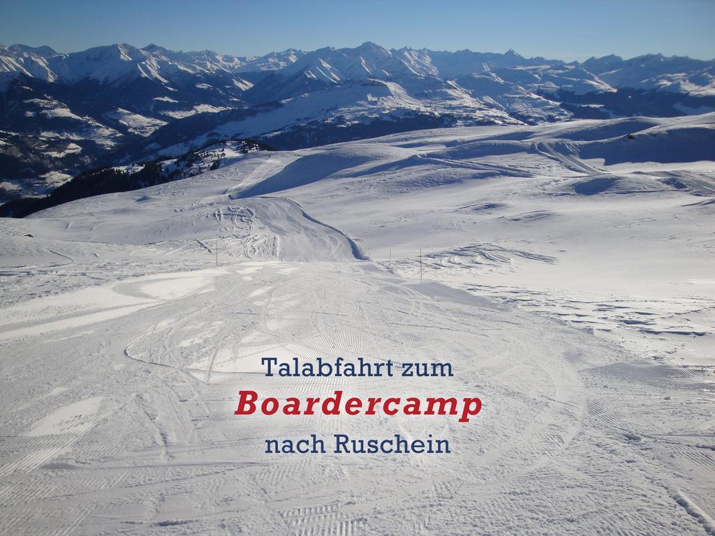 Boardercamp Laax - Swiss Mountain Hostel * Ruschein